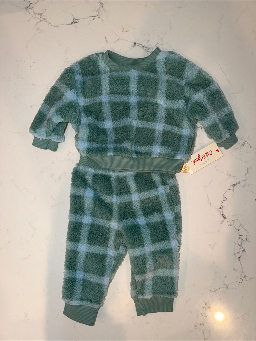 Cat & Jack Green Plaid Sherpa Pajama Set